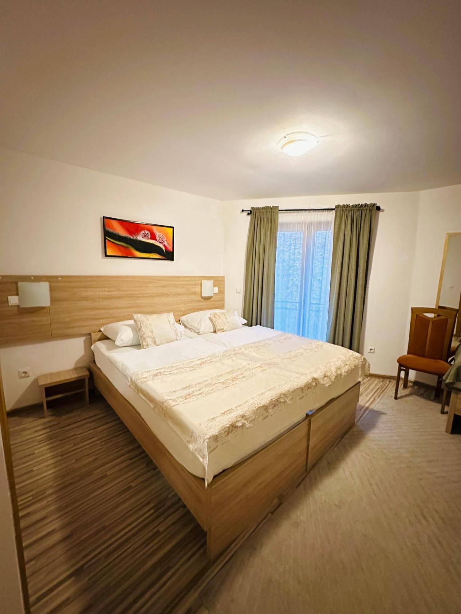 Motel Stovrela 察津 外观 照片