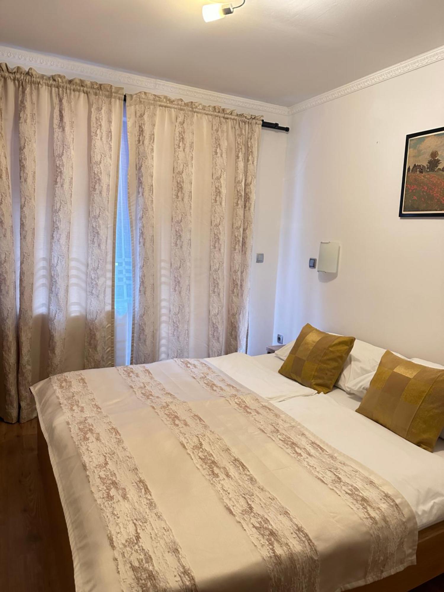 Motel Stovrela 察津 外观 照片