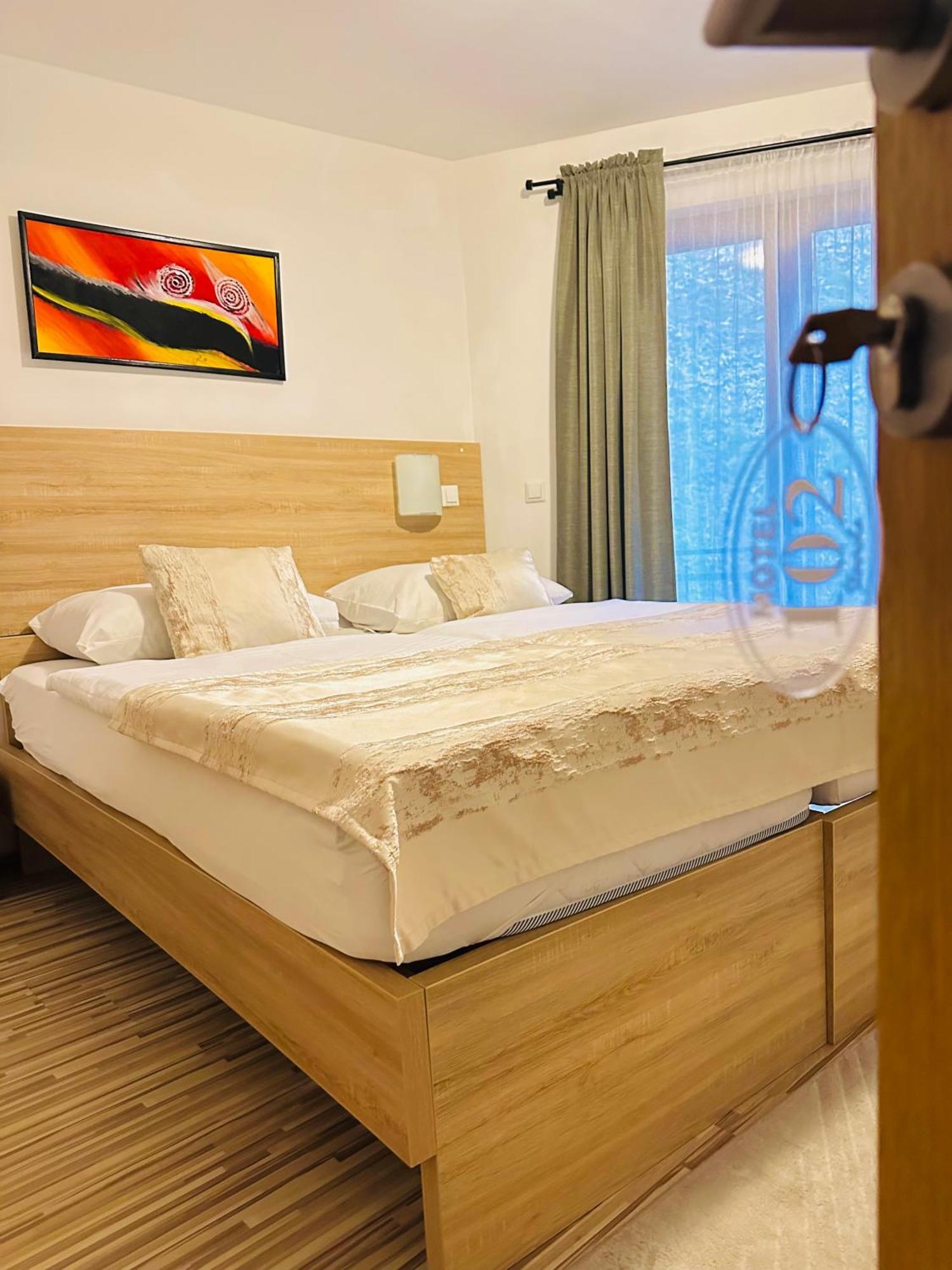 Motel Stovrela 察津 外观 照片