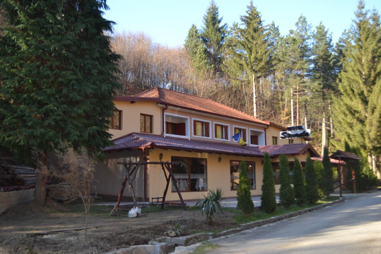 Motel Stovrela 察津 外观 照片
